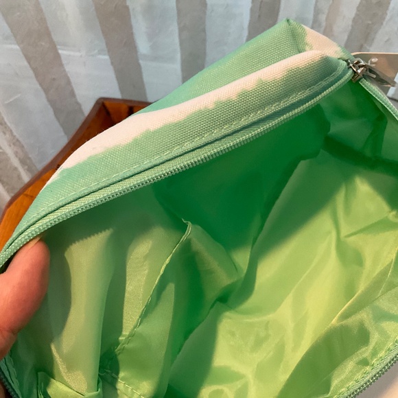 New Clinique x Drawbertson Green & White Cosmetic Bag NWT - Picture 5 of 7